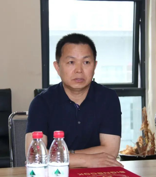 愛心奶情系學(xué)子，公益情溫暖人心—河南花花牛乳業(yè)集團(tuán)助力基金會“圓夢計劃?一杯奶”公益項目，愛心捐贈善款50萬元！